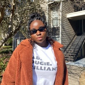 Meet your Posher, Elle